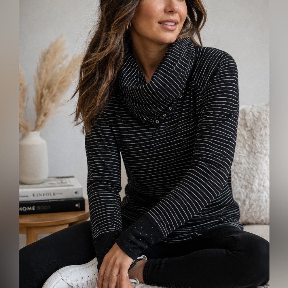 Columbia Striped Cowl Neck Pullover XS Lightweight Athleisure